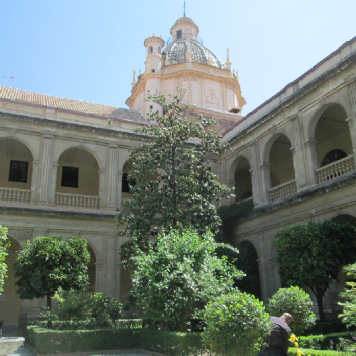 Claustro de Santa Cruz la Real. Granada. Foto: Francisco López